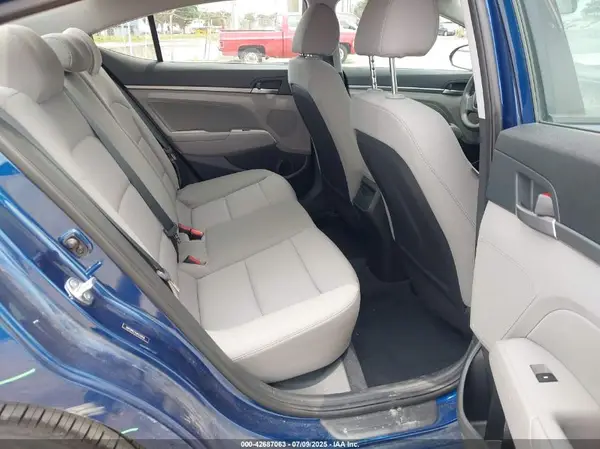 5NPD84LF9JH330516 2018 HYUNDAI ELANTRA - Image 8