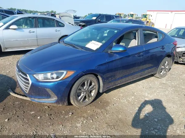 5NPD84LF9JH331987 2018 HYUNDAI ELANTRA - Image 2