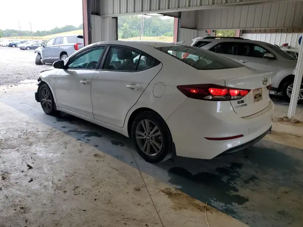 5NPD84LF9JH332170 2018 HYUNDAI ELANTRA - Image 2
