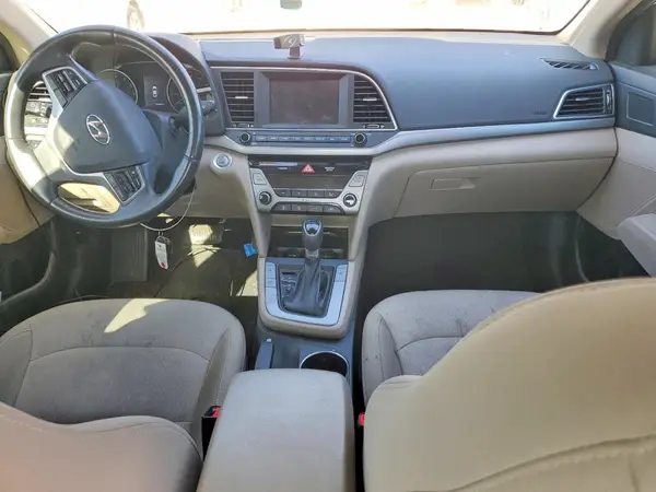 5NPD84LF9JH333965 2018 HYUNDAI ELANTRA - Image 8