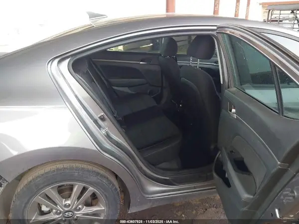 5NPD84LF9JH334260 2018 HYUNDAI ELANTRA - Image 8