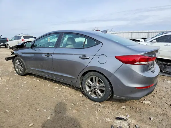 5NPD84LF9JH335599 2018 HYUNDAI ELANTRA - Image 2