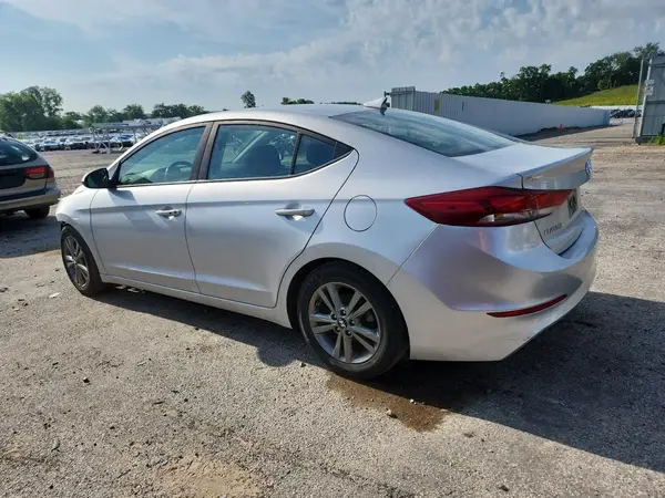 5NPD84LF9JH337028 2018 HYUNDAI ELANTRA - Image 2