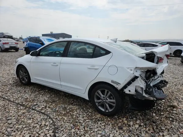 5NPD84LF9JH338339 2018 HYUNDAI ELANTRA - Image 2