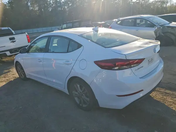5NPD84LF9JH339099 2018 HYUNDAI ELANTRA - Image 2
