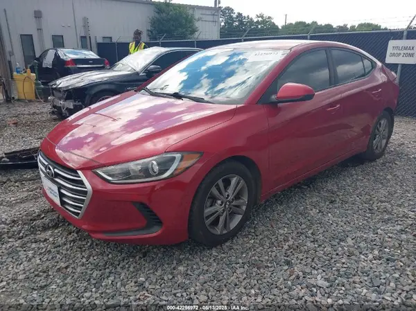 5NPD84LF9JH339460 2018 HYUNDAI ELANTRA - Image 2