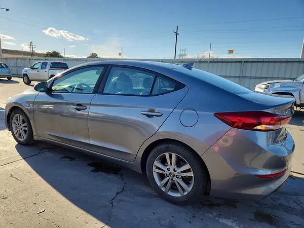 5NPD84LF9JH340284 2018 HYUNDAI ELANTRA - Image 2