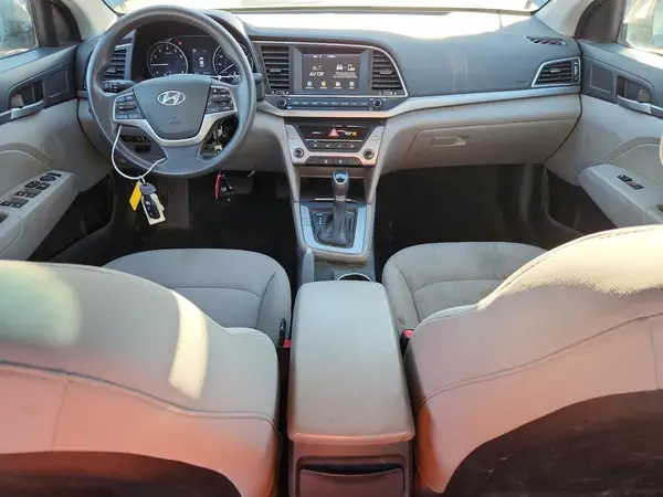 5NPD84LF9JH340284 2018 HYUNDAI ELANTRA - Image 8