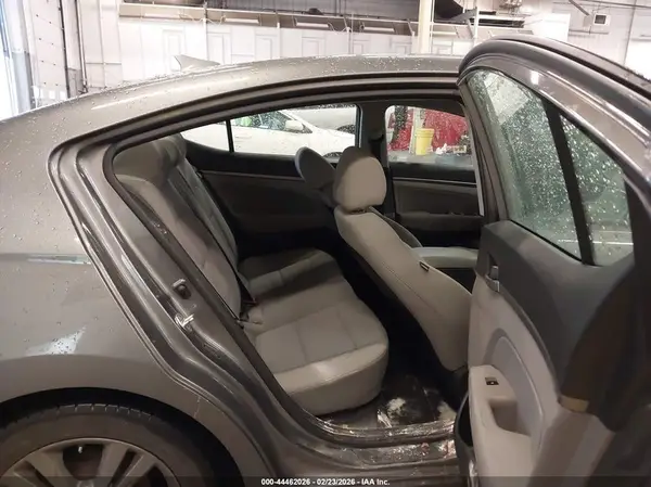 5NPD84LF9JH342360 2018 HYUNDAI ELANTRA - Image 8
