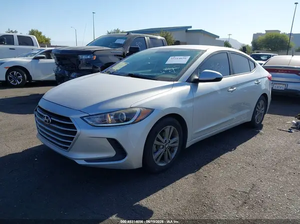 5NPD84LF9JH342472 2018 HYUNDAI ELANTRA - Image 2