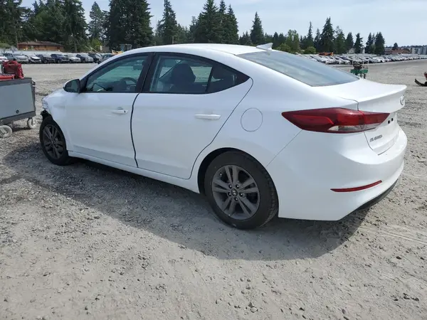 5NPD84LF9JH347686 2018 HYUNDAI ELANTRA - Image 2