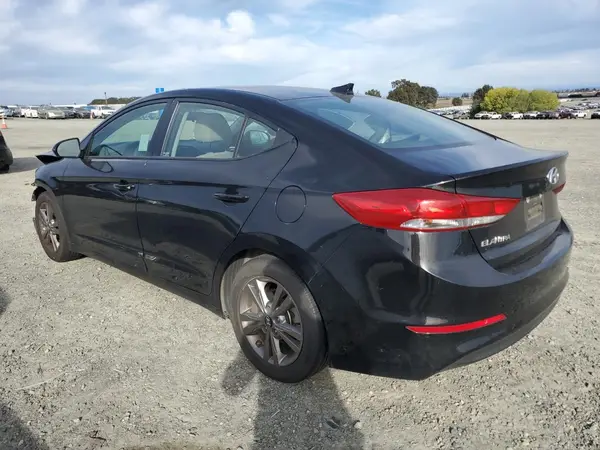 5NPD84LF9JH348840 2018 HYUNDAI ELANTRA - Image 2