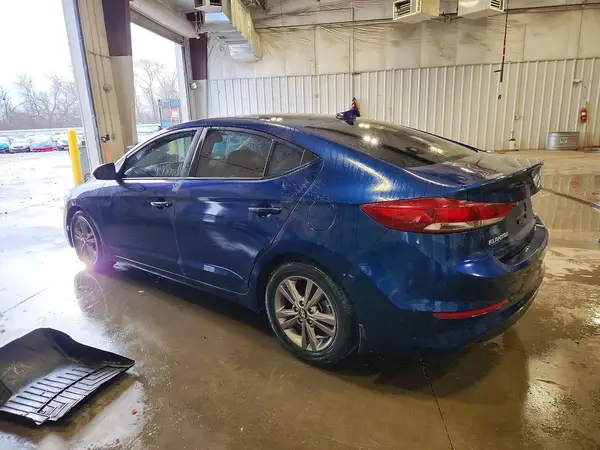 5NPD84LF9JH352032 2018 HYUNDAI ELANTRA - Image 2