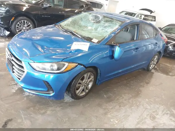 5NPD84LF9JH353696 2018 HYUNDAI ELANTRA - Image 2