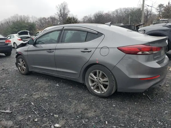 5NPD84LF9JH356467 2018 HYUNDAI ELANTRA - Image 2