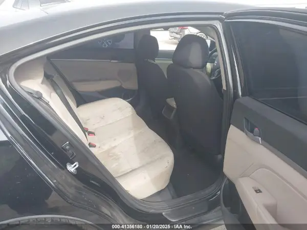 5NPD84LF9JH357487 2018 HYUNDAI ELANTRA - Image 8