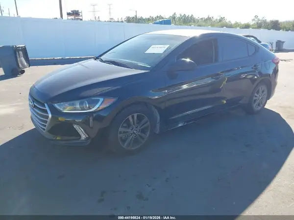 5NPD84LF9JH357876 2018 HYUNDAI ELANTRA - Image 2