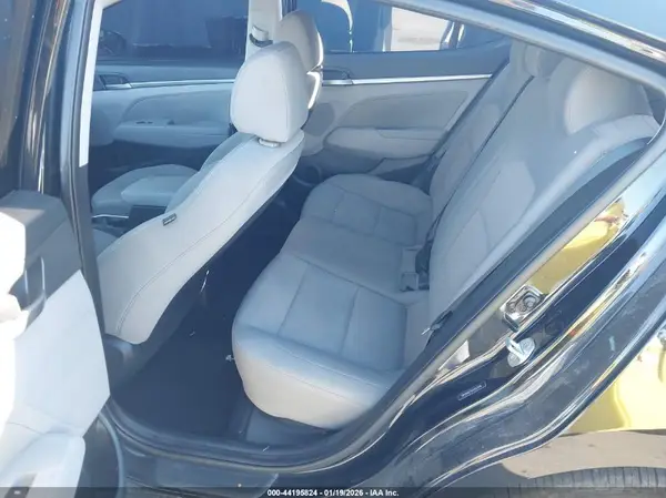 5NPD84LF9JH357876 2018 HYUNDAI ELANTRA - Image 8