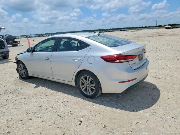 5NPD84LF9JH360924 2018 HYUNDAI ELANTRA - Image 2