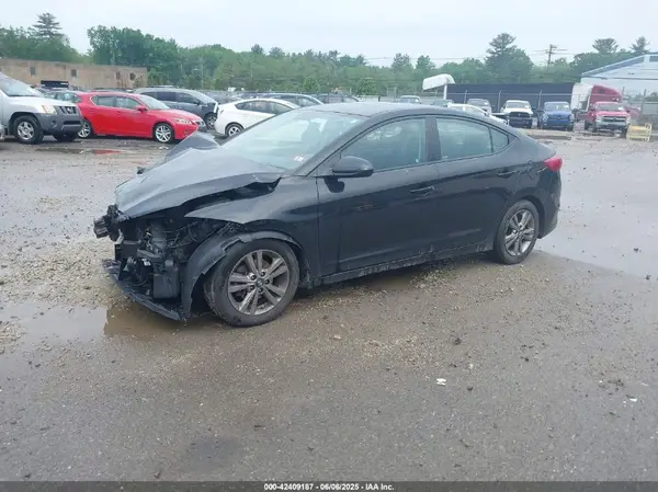 5NPD84LF9JH361975 2018 HYUNDAI ELANTRA - Image 2