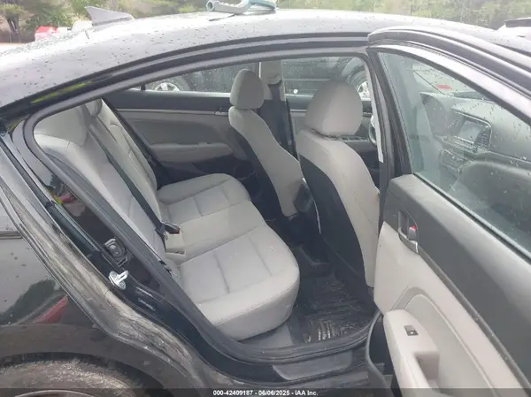 5NPD84LF9JH361975 2018 HYUNDAI ELANTRA - Image 8