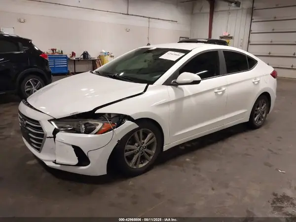 5NPD84LF9JH363094 2018 HYUNDAI ELANTRA - Image 2