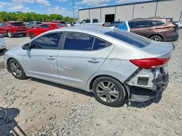 5NPD84LF9JH363838 2018 HYUNDAI ELANTRA - Image 2