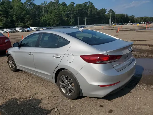 5NPD84LF9JH365086 2018 HYUNDAI ELANTRA - Image 2