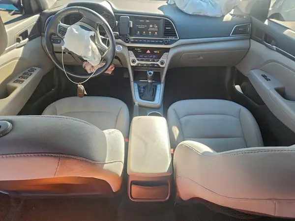5NPD84LF9JH366299 2018 HYUNDAI ELANTRA - Image 8
