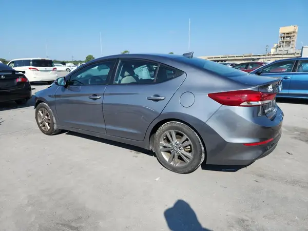 5NPD84LF9JH368361 2018 HYUNDAI ELANTRA - Image 2