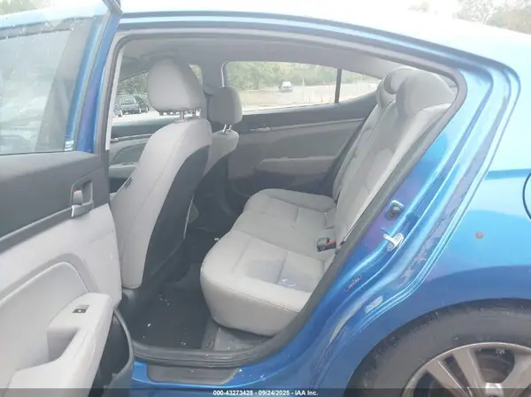 5NPD84LF9JH368554 2018 HYUNDAI ELANTRA - Image 8