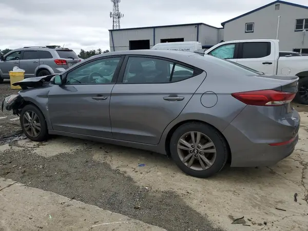 5NPD84LF9JH368683 2018 HYUNDAI ELANTRA - Image 2