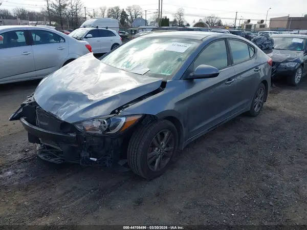 5NPD84LF9JH368974 2018 HYUNDAI ELANTRA - Image 2