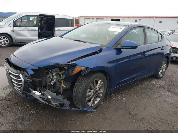 5NPD84LF9JH369509 2018 HYUNDAI ELANTRA - Image 2
