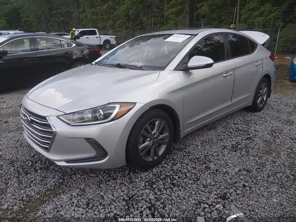 5NPD84LF9JH370613 2018 HYUNDAI ELANTRA - Image 2
