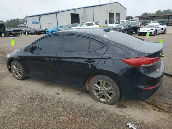 5NPD84LF9JH371695 2018 HYUNDAI ELANTRA - Image 2