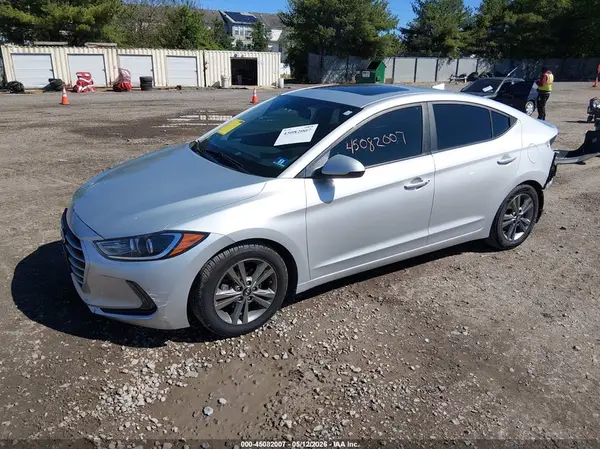 5NPD84LF9JH376086 2018 HYUNDAI ELANTRA - Image 2