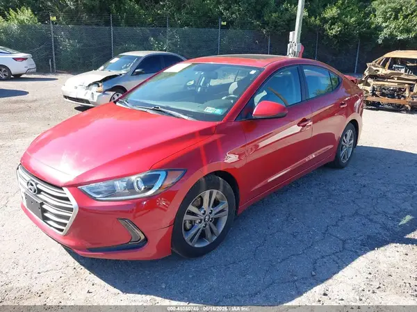 5NPD84LF9JH379165 2018 HYUNDAI ELANTRA - Image 2