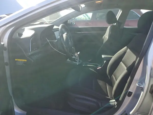 2018 HYUNDAI ELANTRA auction photo 7