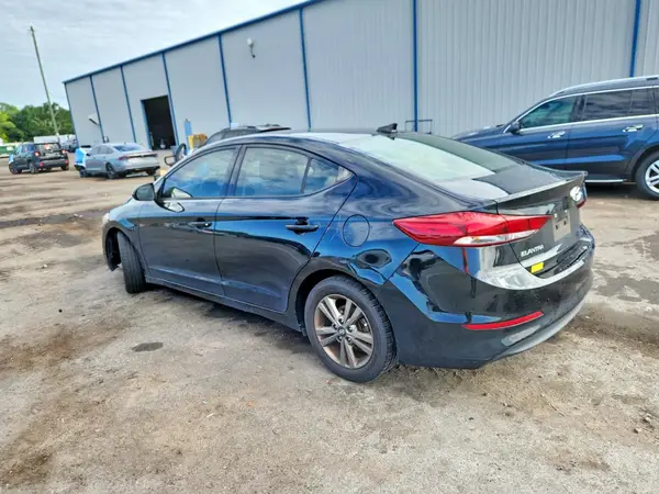 5NPD84LF9JH382163 2018 HYUNDAI ELANTRA - Image 2