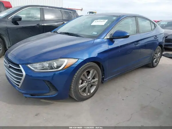 5NPD84LF9JH385077 2018 HYUNDAI ELANTRA - Image 2