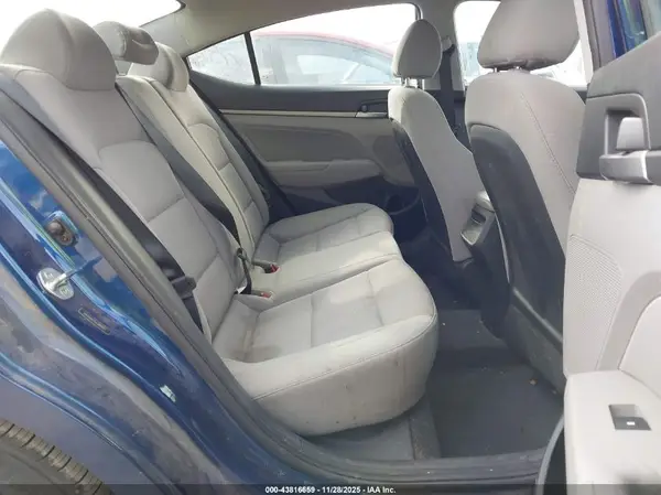 5NPD84LF9JH385077 2018 HYUNDAI ELANTRA - Image 8