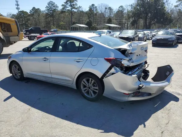 5NPD84LF9JH386262 2018 HYUNDAI ELANTRA - Image 2