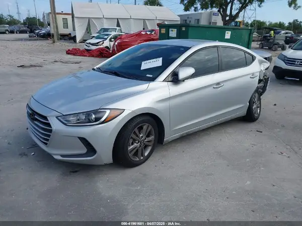 5NPD84LF9JH389453 2018 HYUNDAI ELANTRA - Image 2