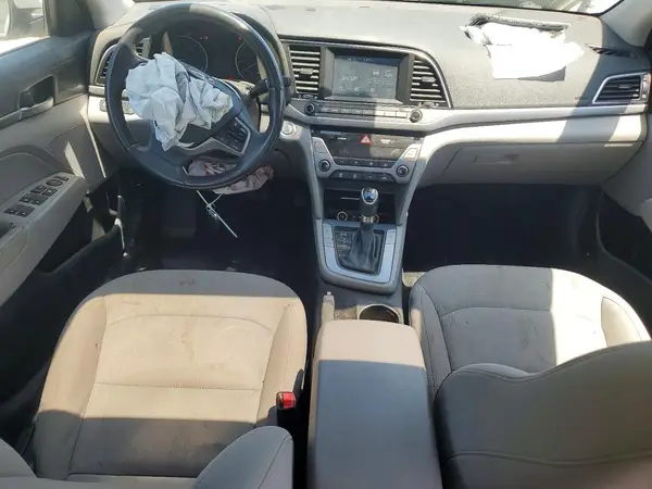5NPD84LF9JH389825 2018 HYUNDAI ELANTRA - Image 8