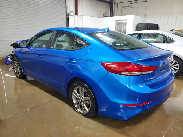 5NPD84LF9JH390988 2018 HYUNDAI ELANTRA - Image 2