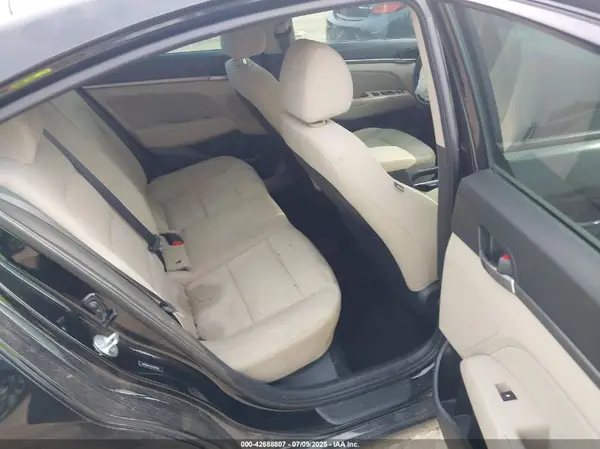 5NPD84LF9JH391896 2018 HYUNDAI ELANTRA - Image 8