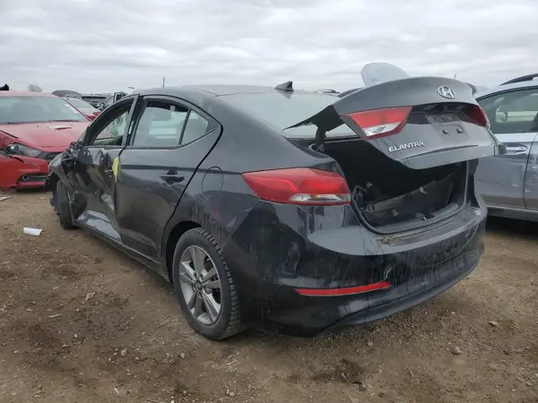 5NPD84LF9JH391901 2018 HYUNDAI ELANTRA - Image 2