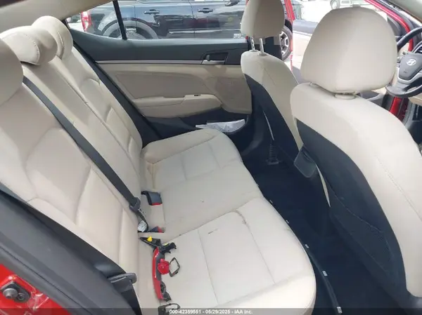 5NPD84LF9JH392062 2018 HYUNDAI ELANTRA - Image 8