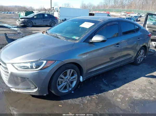 5NPD84LF9JH393700 2018 HYUNDAI ELANTRA - Image 2